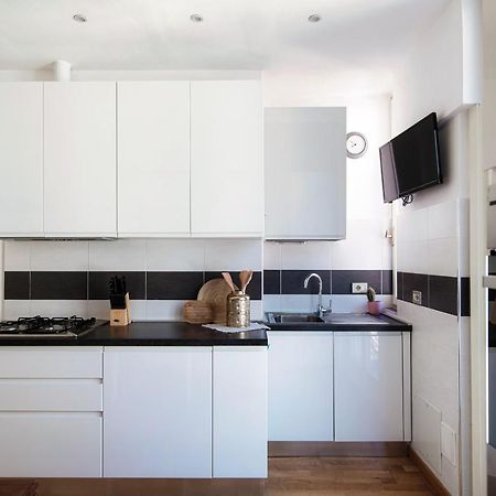 Anna'S Home Super Cozy Flat, With A/C, High Speed Wifi, Near The Lake And Public Transport Como Bagian luar foto