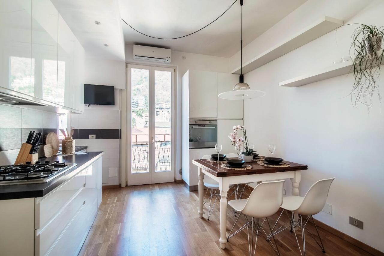 Anna'S Home Super Cozy Flat, With A/C, High Speed Wifi, Near The Lake And Public Transport Como Bagian luar foto