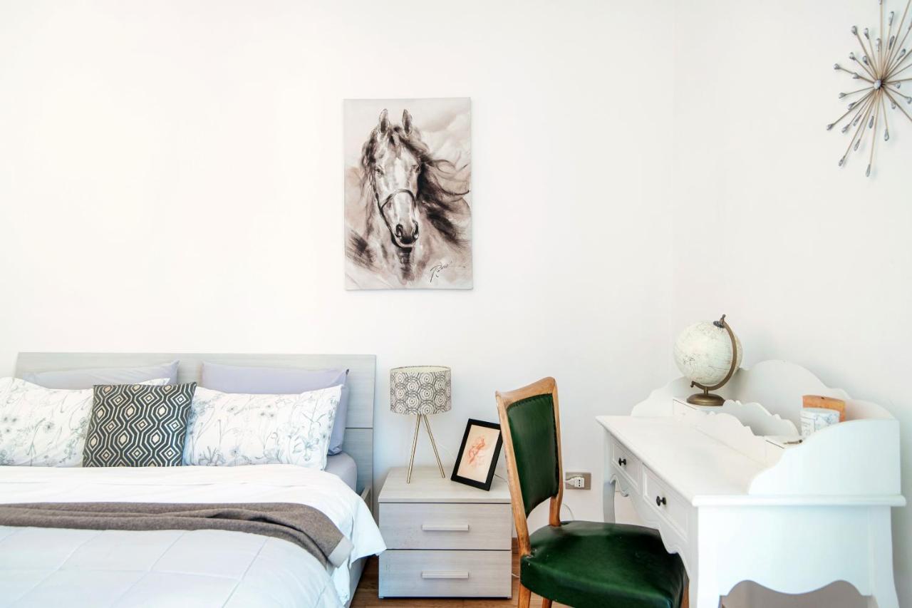 Anna'S Home Super Cozy Flat, With A/C, High Speed Wifi, Near The Lake And Public Transport Como Bagian luar foto